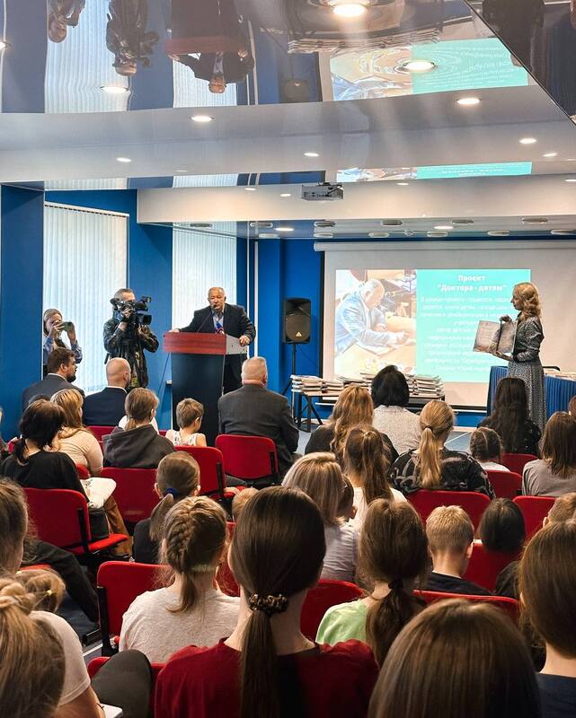 Акция «Доктора – детям» при поддержке «Тиара-Медикал» прошла в Псковской детской областной больнице