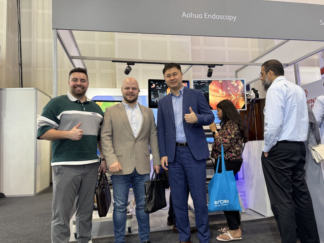 Делегация «Тиара-Медикал» посетила стенд Aohua на Arab Health 2025